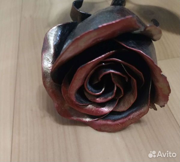 Роза из металла
