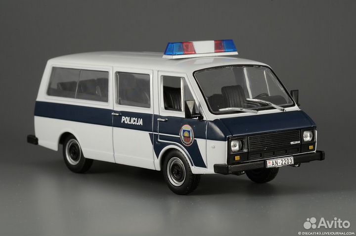 Полицейские машины мира №37 Газ-21 