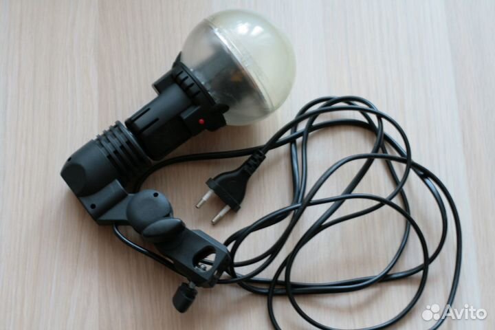 Студийная лампа-вспышка с патроном E-27