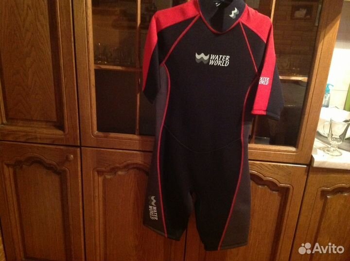 Гидрокостюм Water World