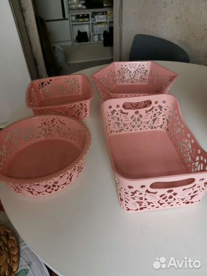 Контейнеры розовые