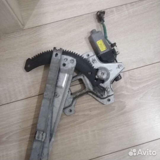 Стекло подъёмник на daewoo matiz