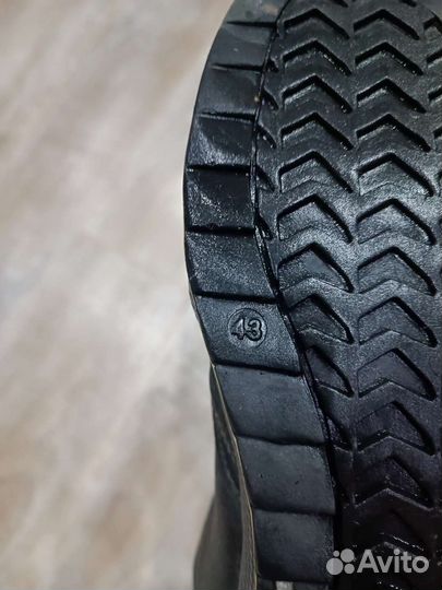 Ботинки мужские 43 размер бу