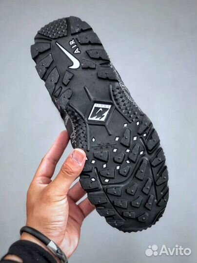 Кроссовки Nike Air Humara