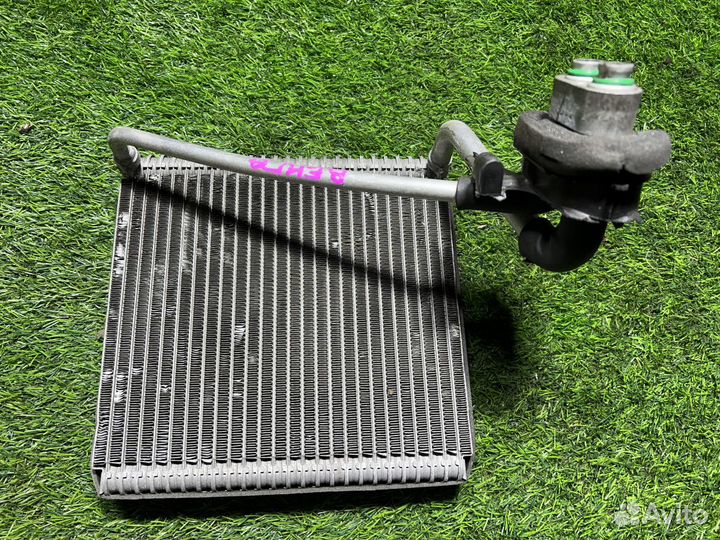 Испаритель кондиционера Kia Venga