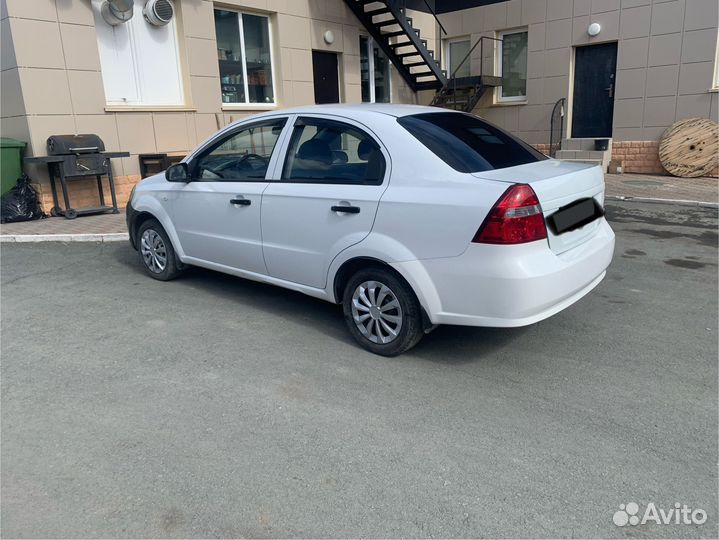 Chevrolet Aveo 1.2 МТ, 2011, битый, 135 000 км