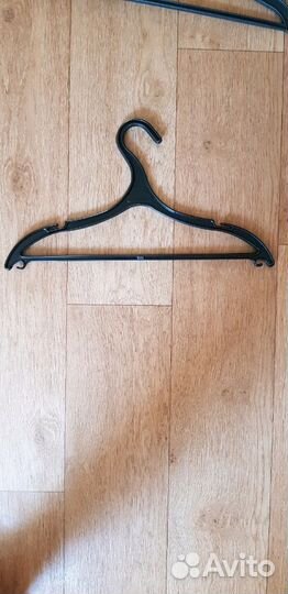 Вешалка (плечики)
