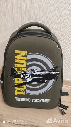 Рюкзак школьный для мальчика в отличном состояние