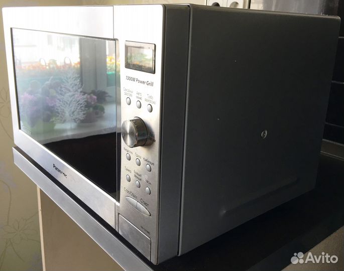 Микроволновая печь с грилем Panasonic NN-GD588S