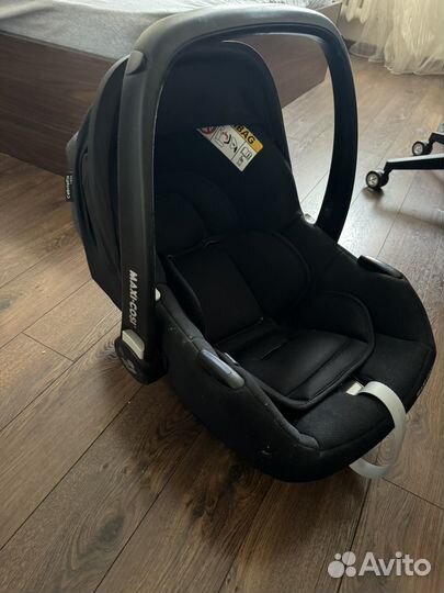 Автолюлька maxi cosi с базой