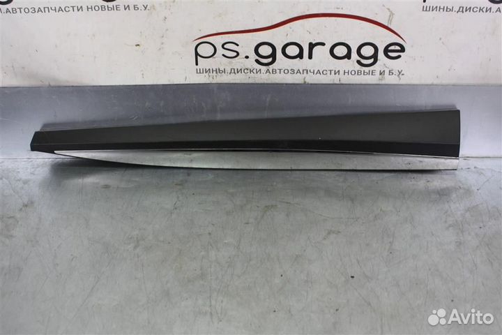 Молдинг двери передней правой Nissan murano Z52