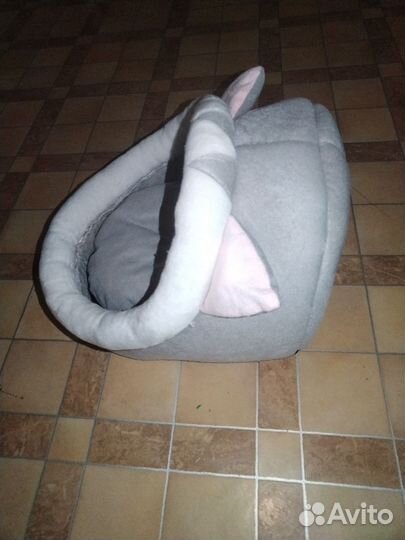 Лежанка для кошек