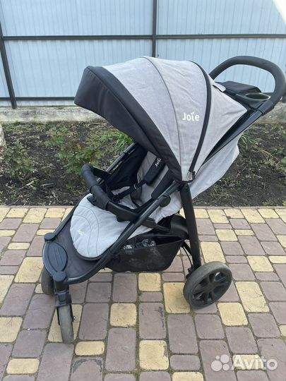 Коляска Joie