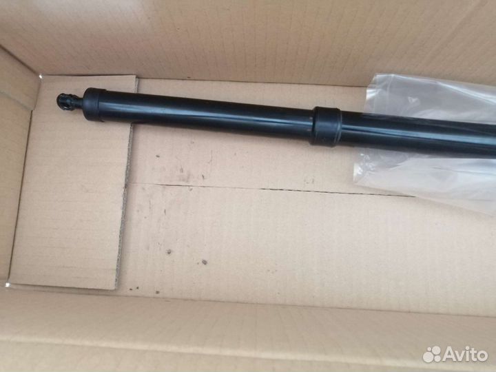 Электрические упоры багажника под ремонт