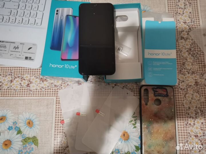 HONOR 10 Lite, 3/64 ГБ