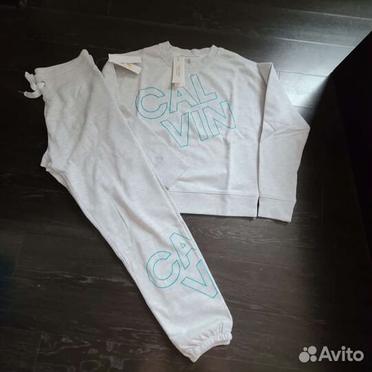 Спортивный костюм calvin klein оригинал новый