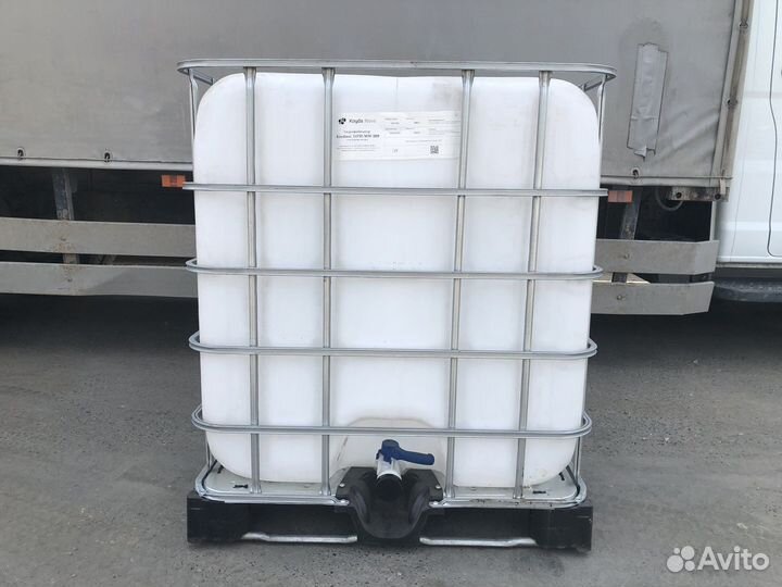 Еврокуб на металлическом поддоне, помытый, чистый