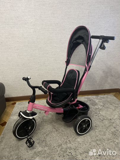 Трехколесный велосипед с ручкой