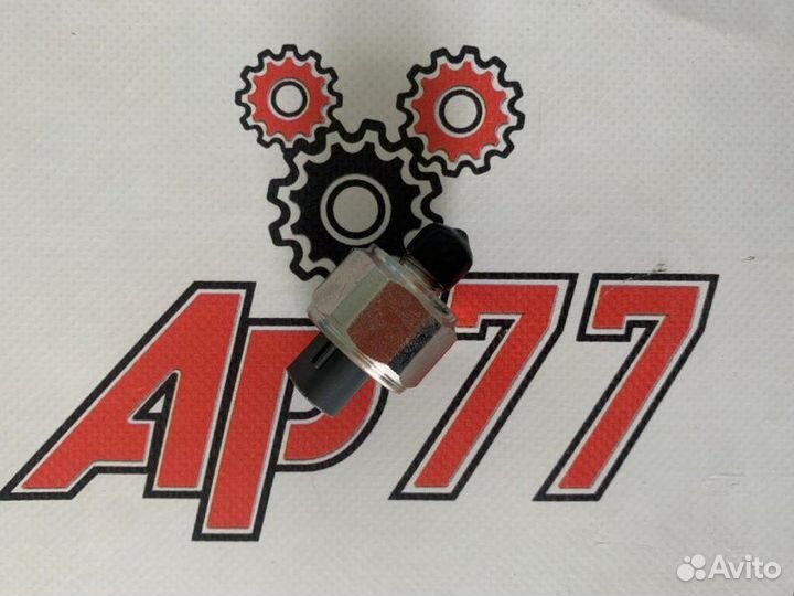 Датчик детонации Toyota 3SGE 8961550010