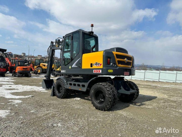 Колёсный экскаватор xinyuan C80W, 2023