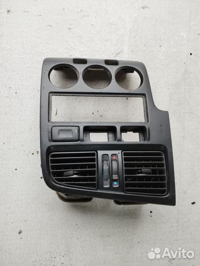 Накладка центральной консоли Nissаn Рrimеrа Ниссан