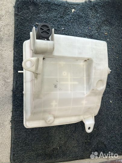 Бачок омывателя Toyota gx100