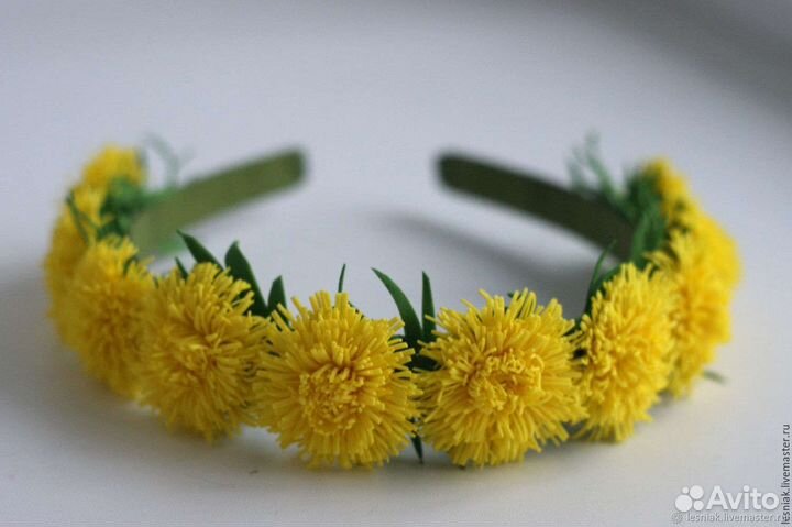 Ободок из одуванчиков
