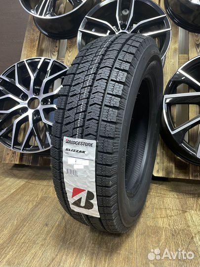 Bridgestone Blizzak Ice 205/65 R16 99S