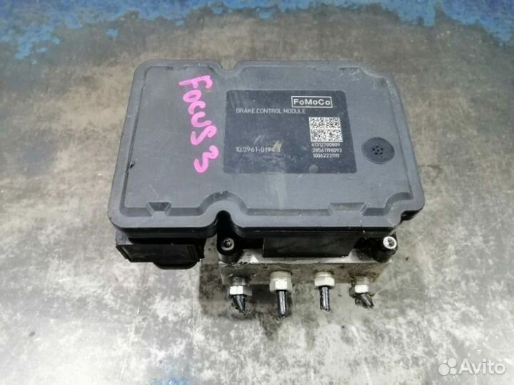 Блок ABS Ford Focus 3 CB8
