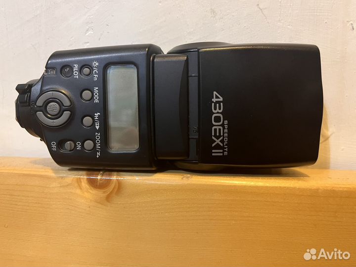 Вспышка Canon 430 ex ii