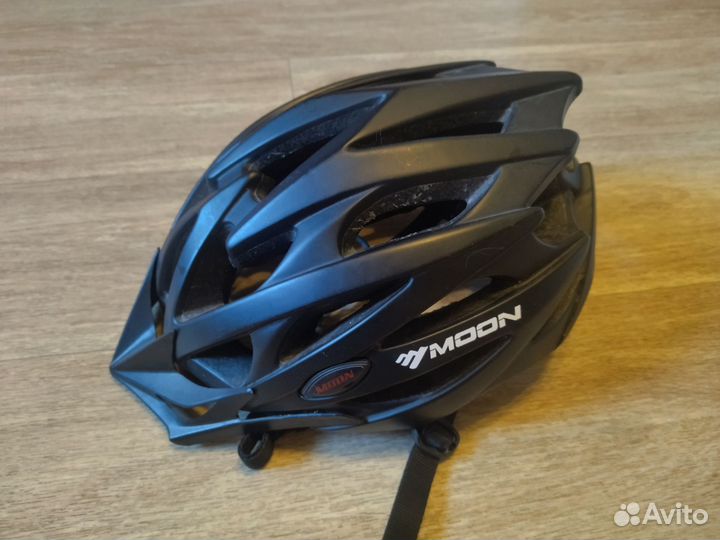 Велошлем(велосипедный шлем)