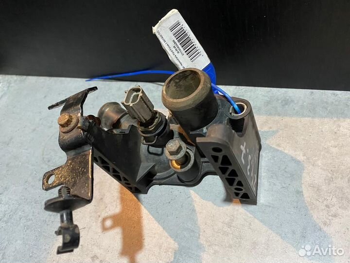 Корпус термостата Ford Focus 2