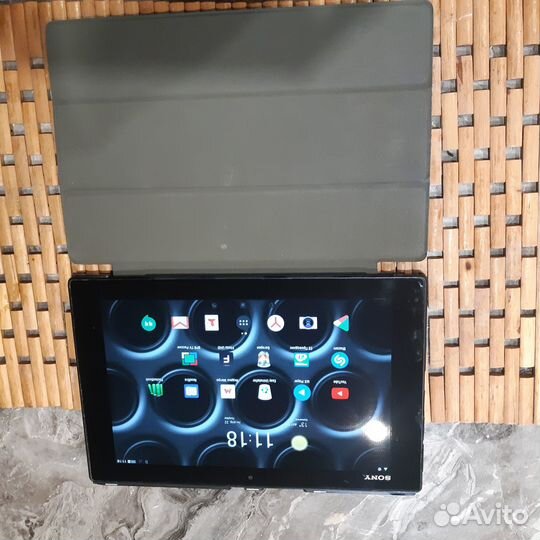 Планшет Sony Xperia SGP321