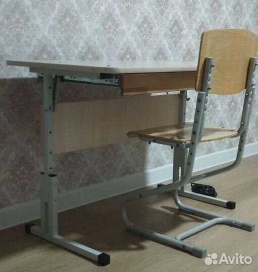 Школьная растущая парта трансформер со стулом