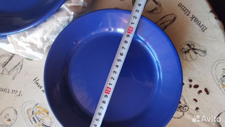 Набор столовой посуды, тарелки