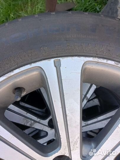 Nokian Tyres Nordman SZ 215/50 R17