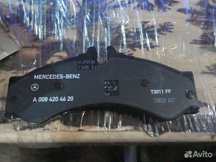 Тормозные колодки Мерседес спринтер классик