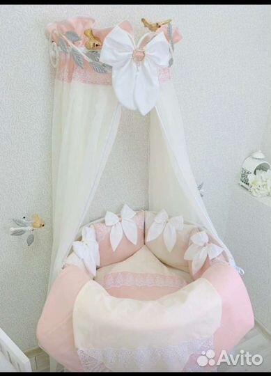 Комплект в круглую кроватку и овальную