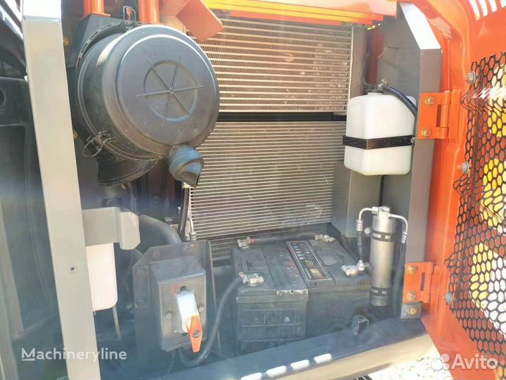 Гусеничный экскаватор Hitachi ZX120, 2018