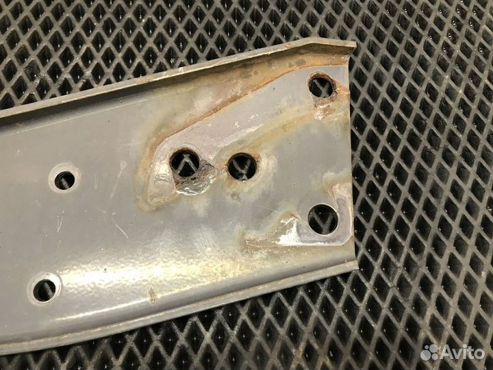 20708902 Кронштейн перекидок Volvo FH, Volvo FM