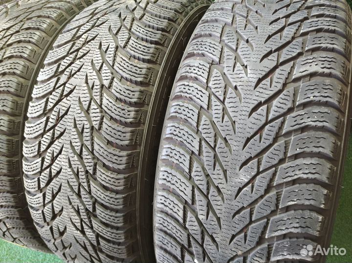 Nokian Tyres Hakkapeliitta R3 225/55 R17