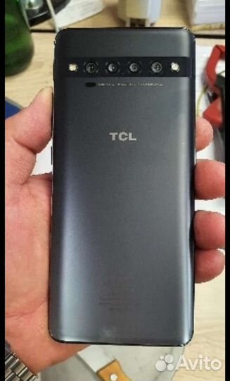 Телефон TCL 10 Pro,новый