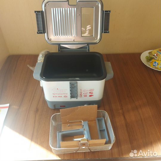 Фритюрница новая