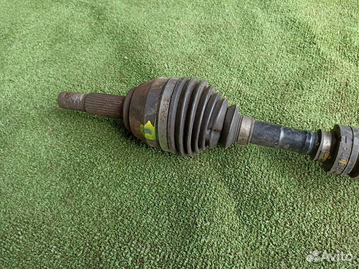 Полуось (привод) передний левый Nissan Teana J32