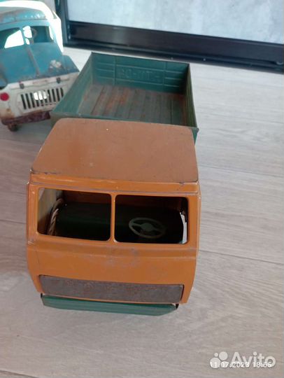 Игрушка грузовик СССР
