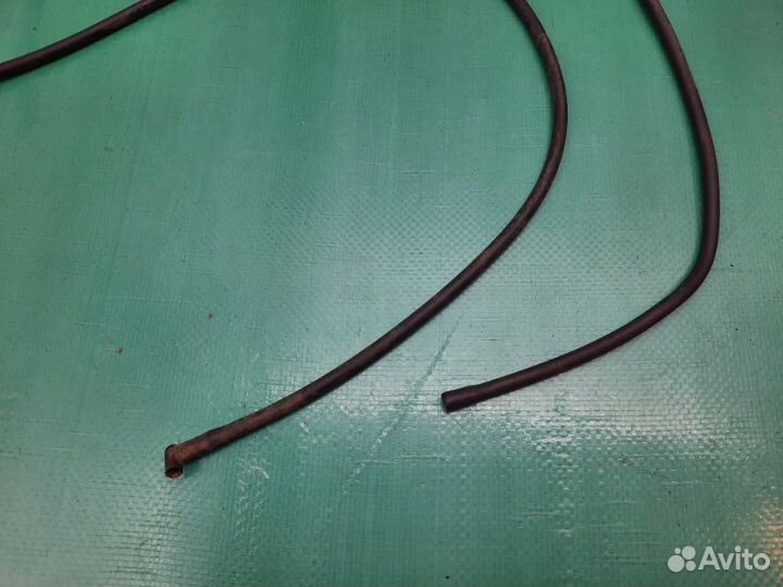 Трубка стеклоомывателя передняя Ford Focus 2