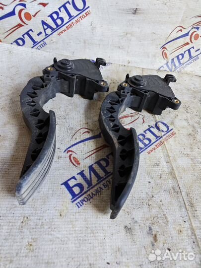 Педаль газа Renault Fluence I (2009—2013)