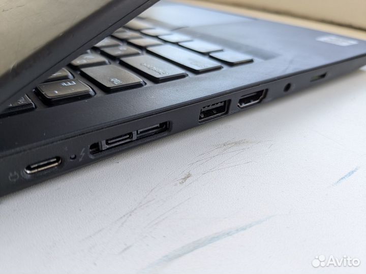 Тонкий ноутбук Lenovo ThinkPad T14