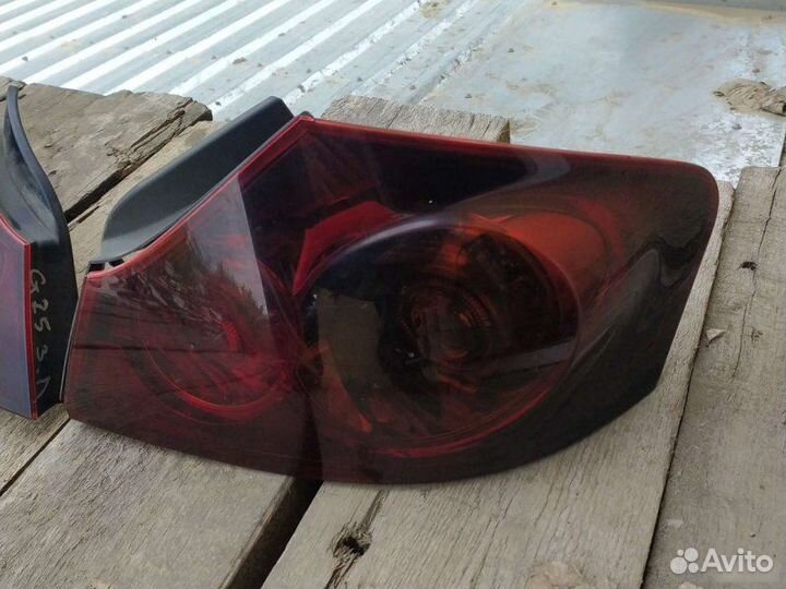 Фонарь наружный задний Infiniti G25