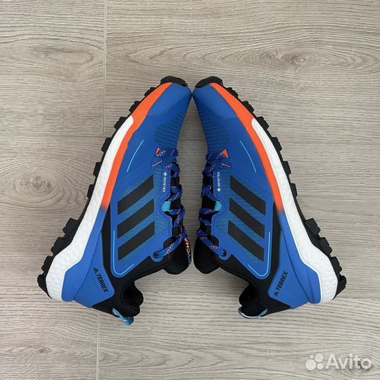 Кроссовки adidas terrex